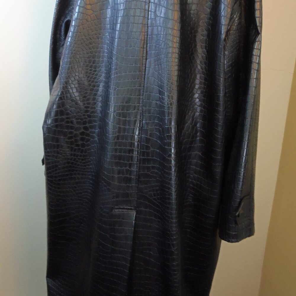 Mycra Pac‎ Life Crocodile Pattern Full Length 2X woman's Coat MobWife WhimsyGoth - Picture 16 of 16